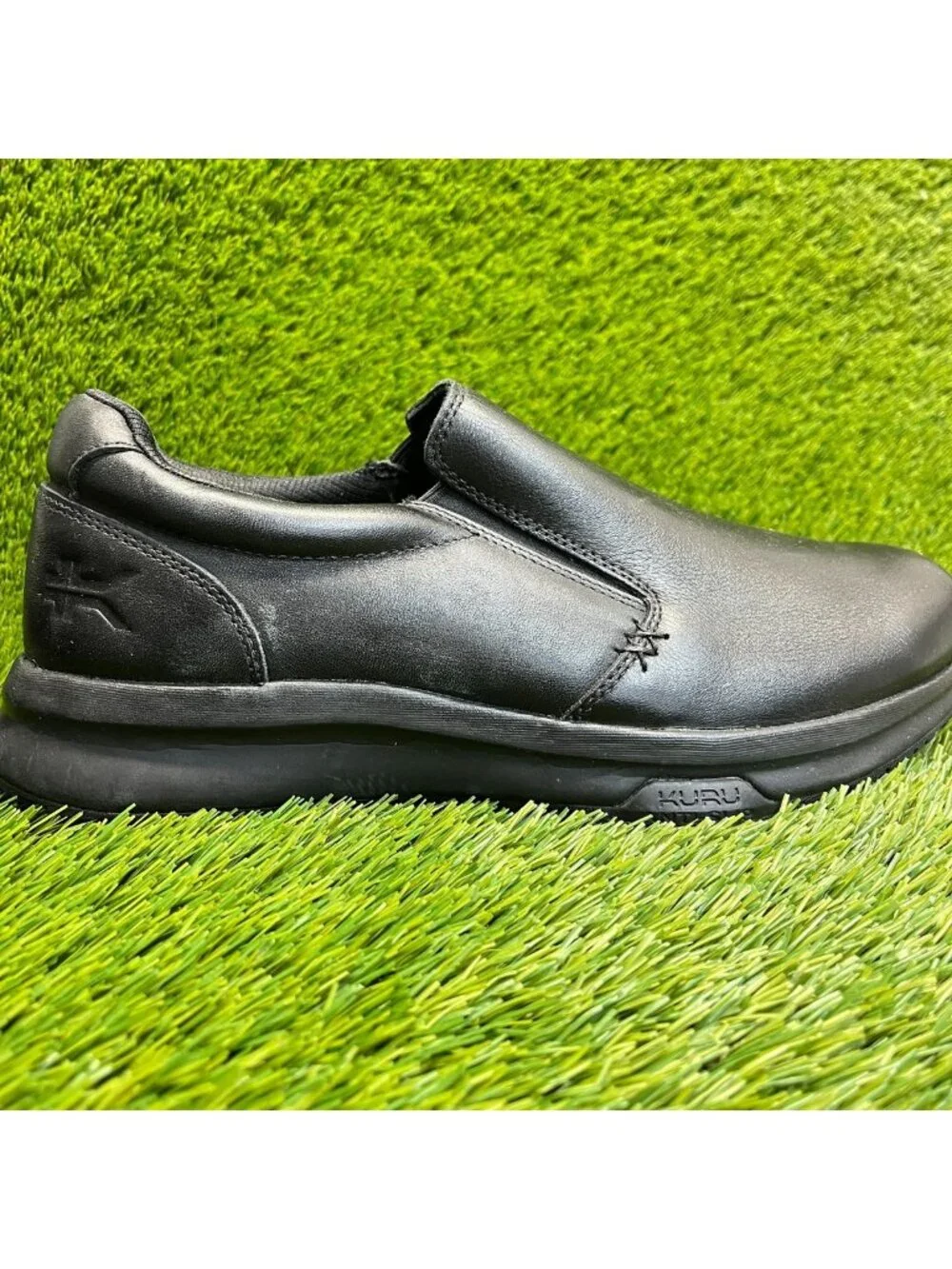 Kuru Kivi 2 Mens Size 10.5E Triple Black Classic Walking Leather Slip-On Shoes